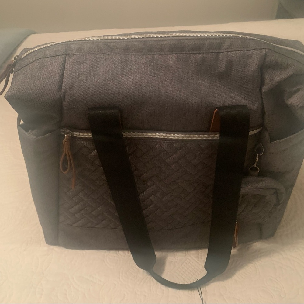 Stylish Gray Baby Bag with Black Straps - Picture 3 of 9